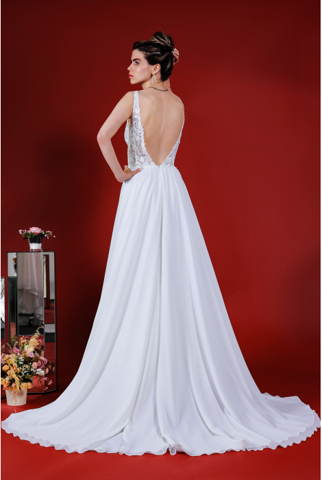 Hochzeitskleid für braut von Schantal, Kollektion Kiara, Modell 14191. Foto 6