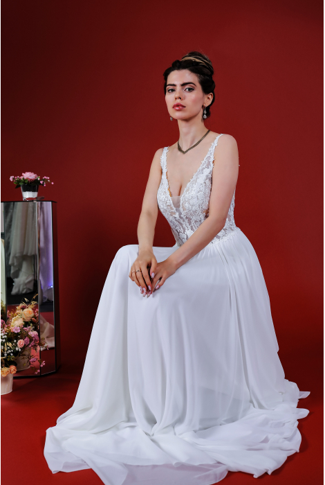 Hochzeitskleid für braut von Schantal, Kollektion Kiara, Modell 14191. Foto 3