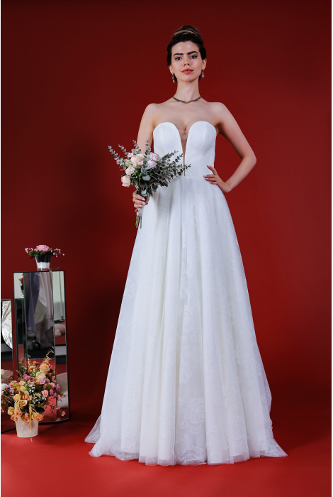 Hochzeitskleid für braut von Schantal, Kollektion Kiara, Modell 14202. Foto 4