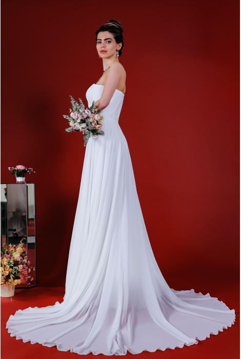 Hochzeitskleid für braut von Schantal, Kollektion Kiara, Modell 14203. Foto 6