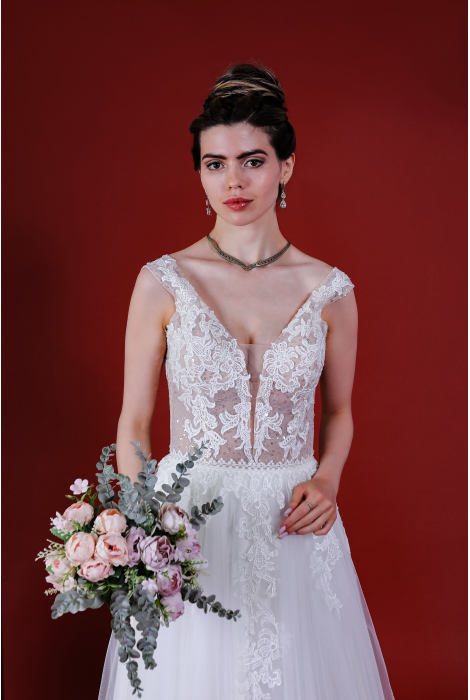 Hochzeitskleid für braut von Schantal, Kollektion Kiara, Modell 14207. Foto 3