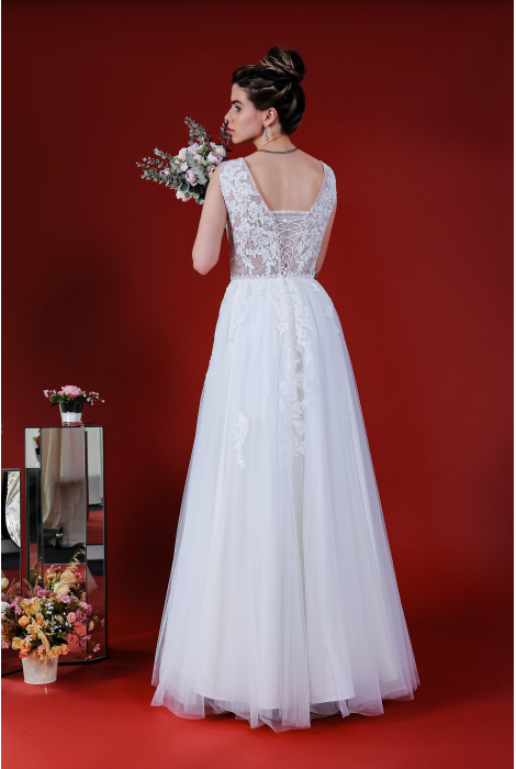 Hochzeitskleid für braut von Schantal, Kollektion Kiara, Modell 14207. Foto 6