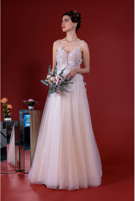 Hochzeitskleid für braut von Schantal, Kollektion Kiara, Modell 14212. Foto 4