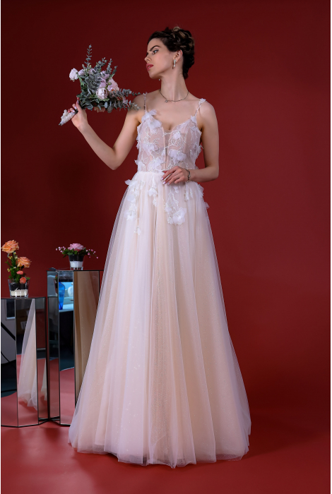 Hochzeitskleid für braut von Schantal, Kollektion Kiara, Modell 14212. Foto 3