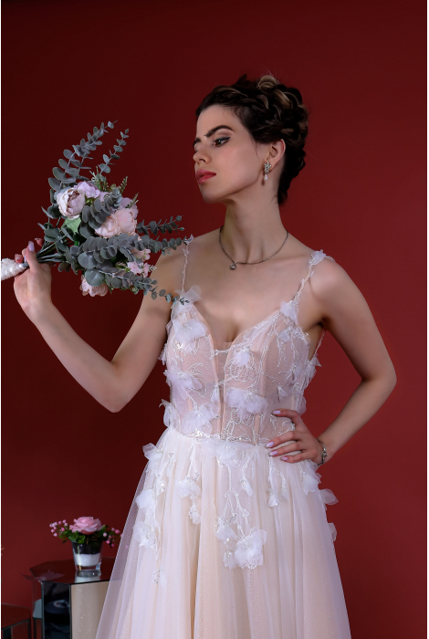 Hochzeitskleid für braut von Schantal, Kollektion Kiara, Modell 14212. Foto 2