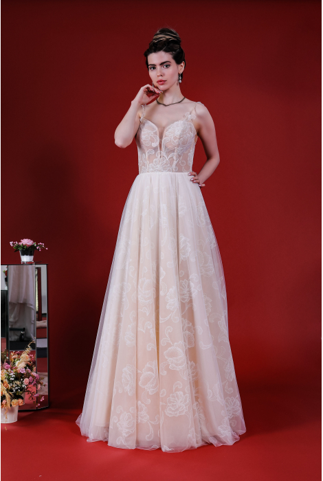Hochzeitskleid für braut von Schantal, Kollektion Kiara, Modell 14213. Foto 3