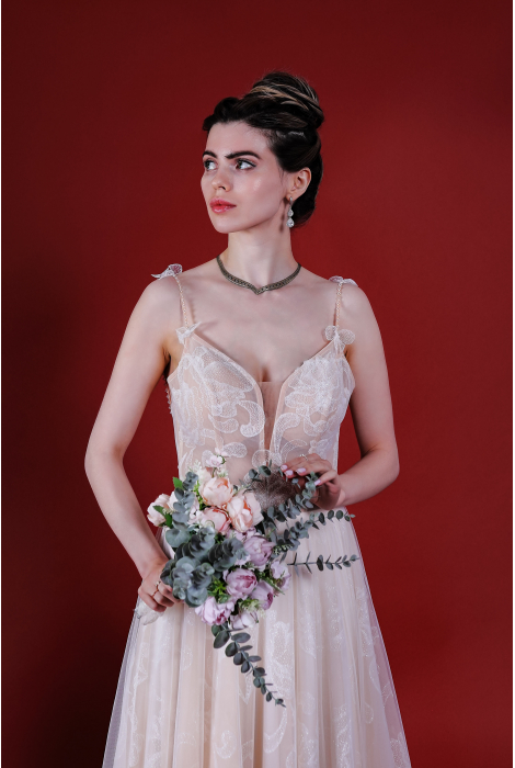 Hochzeitskleid für braut von Schantal, Kollektion Kiara, Modell 14213. Foto 2