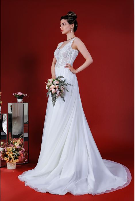 Hochzeitskleid für braut von Schantal, Kollektion Kiara, Modell 14221. Foto 6