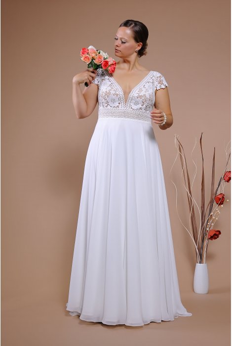 Hochzeitskleid für braut von Schantal, Kollektion Queen XXL, Modell 1789-2 XXL. Foto 2