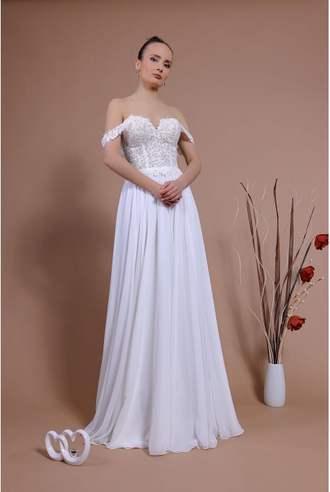 Hochzeitskleid für braut von Schantal, Kollektion Traum, Modell 17961. Foto 1