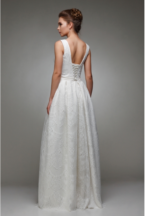 Hochzeitskleid für braut von Schantal, Kollektion Sale, Modell 1830. Foto 2