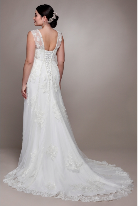 Hochzeitskleid für braut von Schantal, Kollektion Queen XXL, Modell 2116 - XXL. Foto 2
