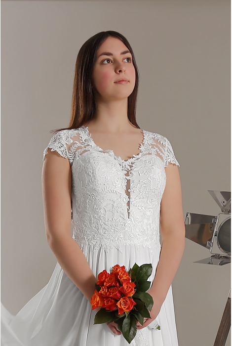 Hochzeitskleid für braut von Schantal, Kollektion Butterfly, Modell 2215. Foto 3