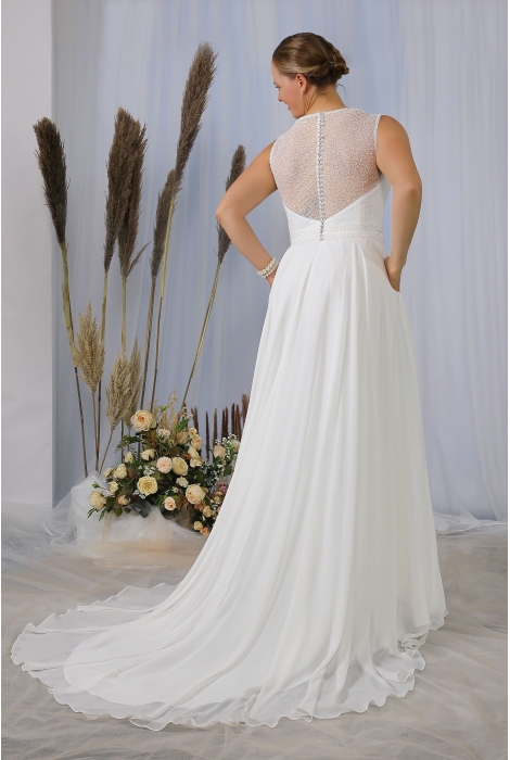 Hochzeitskleid für braut von Schantal, Kollektion Queen XXL, Modell 2233 XXL. Foto 5