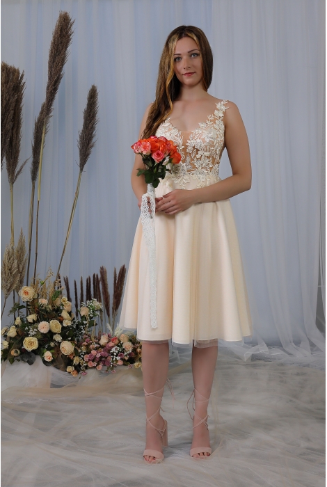 Hochzeitskleid für braut von Schantal, Kollektion Kurze Kleider, Modell 2239. Foto 3