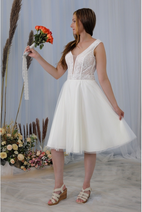 Hochzeitskleid für braut von Schantal, Kollektion Kurze Kleider, Modell 2242. Foto 3