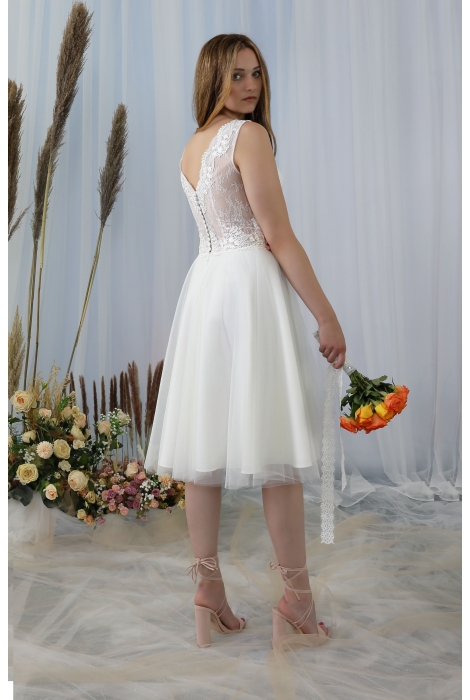 Hochzeitskleid für braut von Schantal, Kollektion Kurze Kleider, Modell 2245. Foto 3