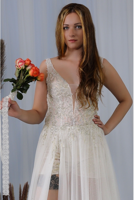 Hochzeitskleid für braut von Schantal, Kollektion Butterfly, Modell 2248. Foto 2