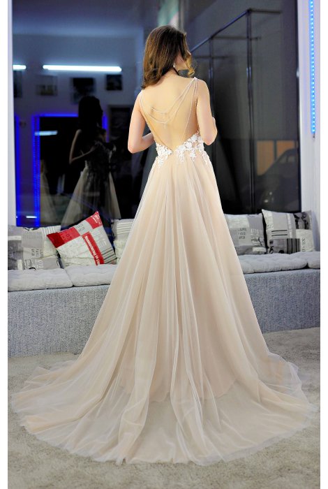 Hochzeitskleid für braut von Schantal, Kollektion Pilar, Modell 2256. Foto 4