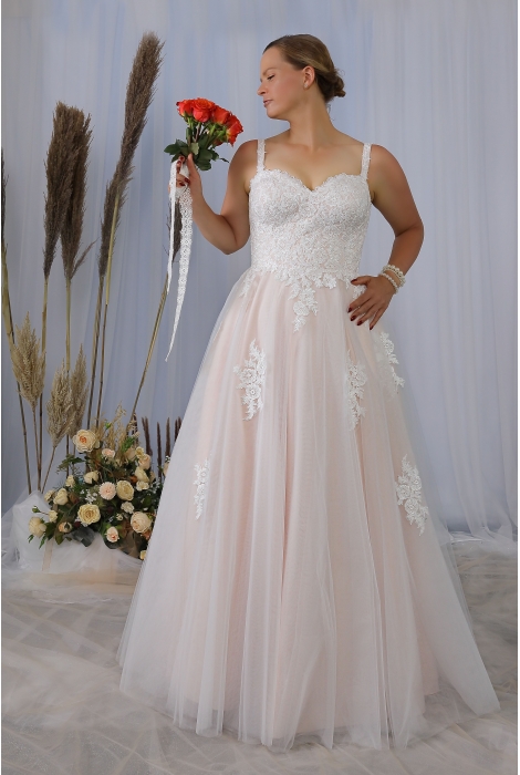 Hochzeitskleid für braut von Schantal, Kollektion Queen XXL, Modell 2286 XXL. Foto 4