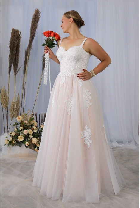 Hochzeitskleid für braut von Schantal, Kollektion Queen XXL, Modell 2286 XXL. Foto 2
