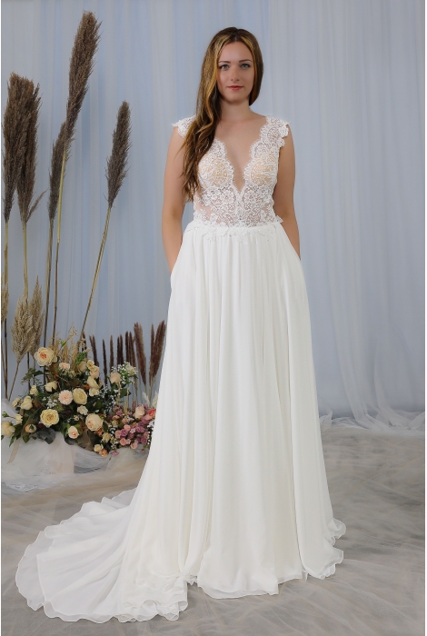 Hochzeitskleid für braut von Schantal, Kollektion Butterfly, Modell 2290. Foto 2
