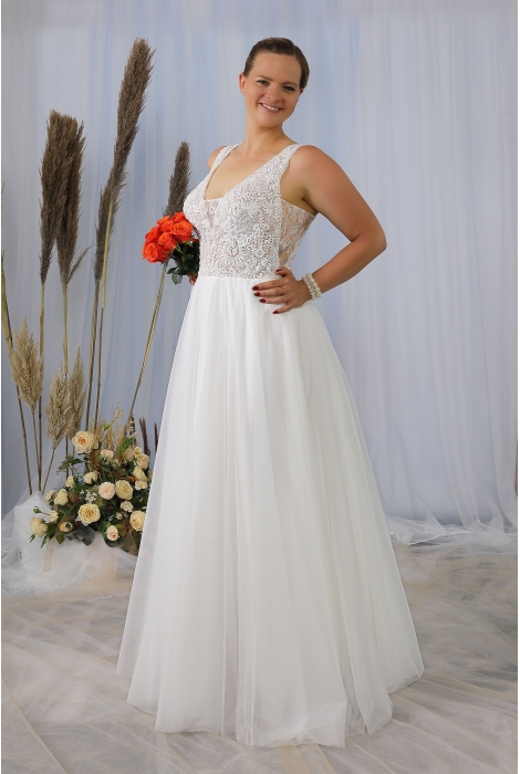 Hochzeitskleid für braut von Schantal, Kollektion Queen XXL, Modell 2306 XXL. Foto 1