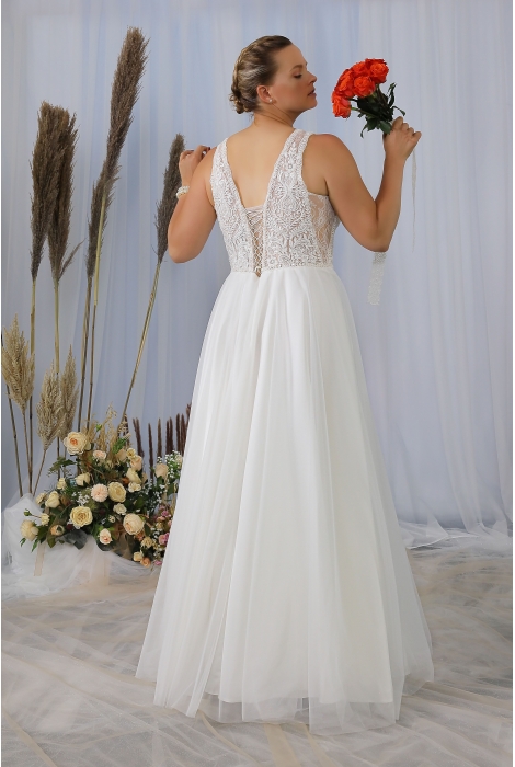 Hochzeitskleid für braut von Schantal, Kollektion Queen XXL, Modell 2306 XXL. Foto 4