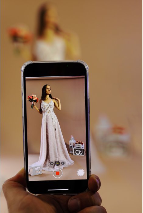 Hochzeitskleid für braut von Schantal, Kollektion Traum, Modell 2323. Foto 5
