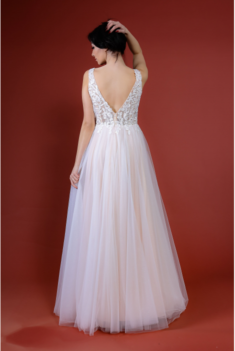 Hochzeitskleid für braut von Schantal, Kollektion Kiara, Modell 2324. Foto 6