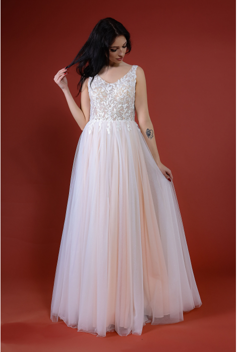 Hochzeitskleid für braut von Schantal, Kollektion Kiara, Modell 2324. Foto 5