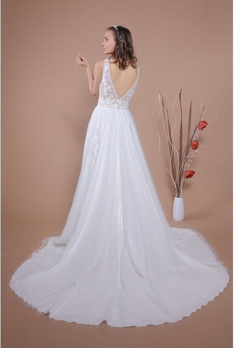 Hochzeitskleid für braut von Schantal, Kollektion Traum, Modell 2325-2. Foto 6