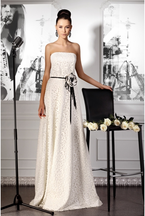 Hochzeitskleid für braut von Schantal, Kollektion Sale, Modell 25 / Gr.40. Foto 2