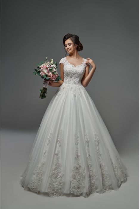 Hochzeitskleid für braut von Schantal, Kollektion Pilar, Modell 28003. Foto 1