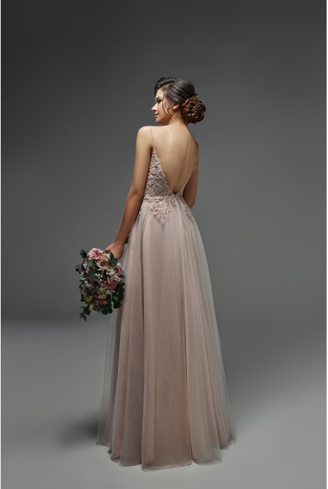 Hochzeitskleid für braut von Schantal, Kollektion Pilar, Modell 28014. Foto 3