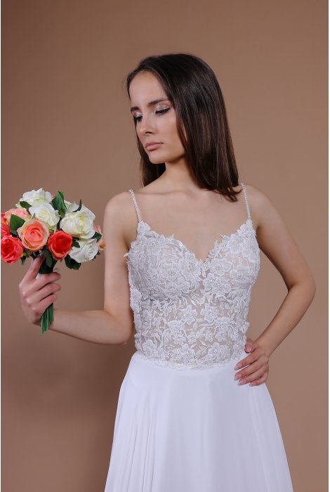 Hochzeitskleid für braut von Schantal, Kollektion Traum, Modell 28014-3. Foto 7