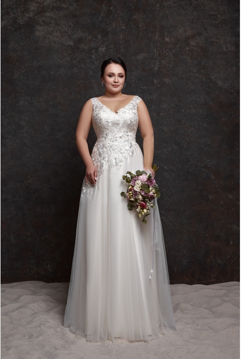 Hochzeitskleid für braut von Schantal, Kollektion Queen XXL, Modell 28027. Foto 1