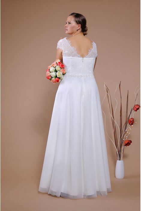 Hochzeitskleid für braut von Schantal, Kollektion Queen XXL, Modell 28052-2 XXL. Foto 5