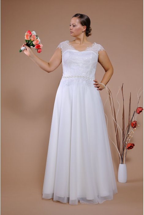 Hochzeitskleid für braut von Schantal, Kollektion Queen XXL, Modell 28052-2 XXL. Foto 2