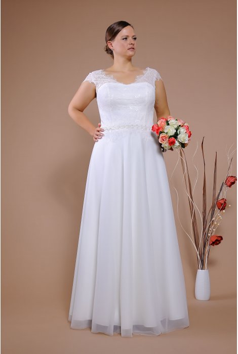 Hochzeitskleid für braut von Schantal, Kollektion Queen XXL, Modell 28052-2 XXL. Foto 3