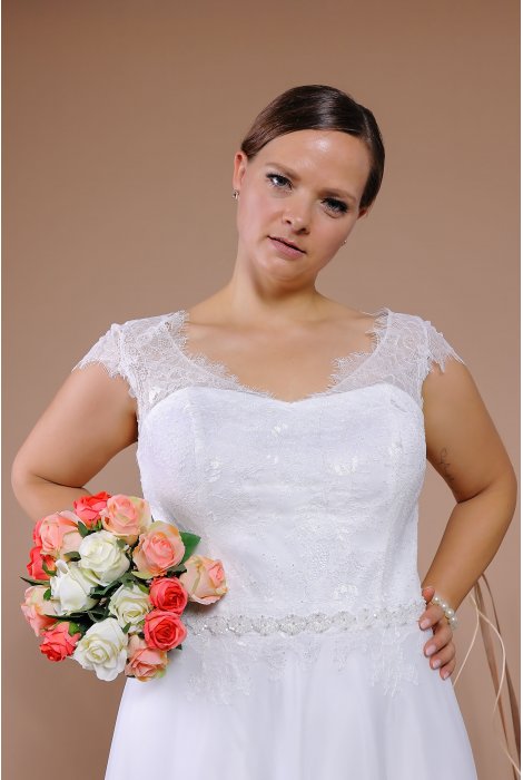 Hochzeitskleid für braut von Schantal, Kollektion Queen XXL, Modell 28052-2 XXL. Foto 4