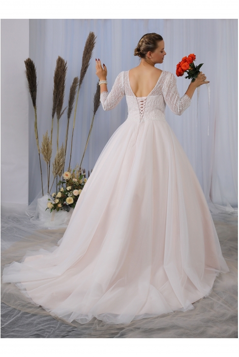 Hochzeitskleid für braut von Schantal, Kollektion Queen XXL, Modell 28410 XXL. Foto 4