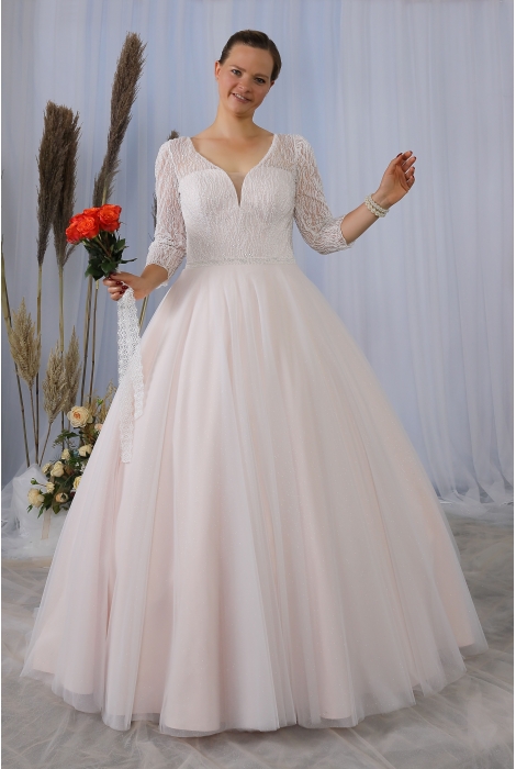 Hochzeitskleid für braut von Schantal, Kollektion Queen XXL, Modell 28410 XXL. Foto 3