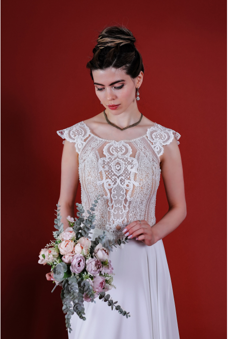 Hochzeitskleid für braut von Schantal, Kollektion Kiara, Modell 52004. Foto 2