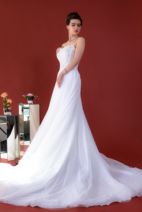 Hochzeitskleid für braut von Schantal, Kollektion Kiara, Modell 52005. Foto 2
