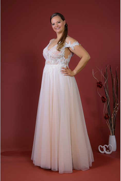 Hochzeitskleid für braut von Schantal, Kollektion Queen XXL, Modell 52006. Foto 4