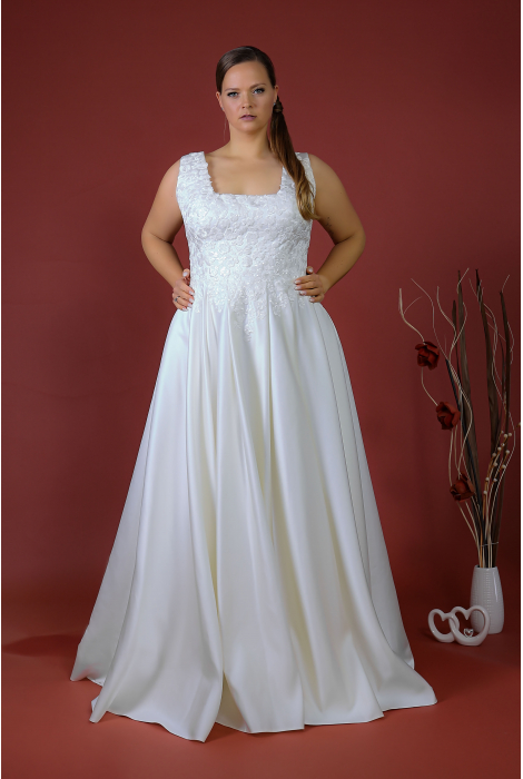 Hochzeitskleid für braut von Schantal, Kollektion Queen XXL, Modell 52012. Foto 4
