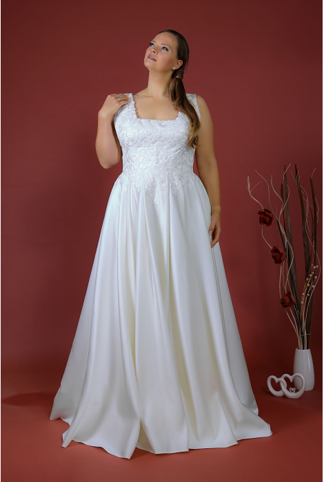 Hochzeitskleid für braut von Schantal, Kollektion Queen XXL, Modell 52012. Foto 5