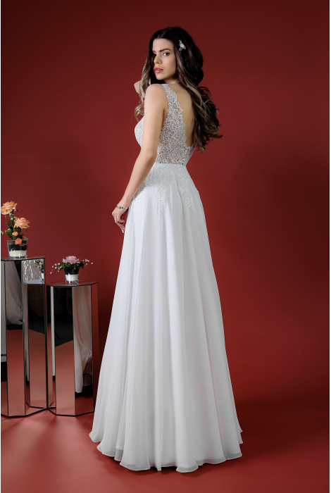 Hochzeitskleid für braut von Schantal, Kollektion Kiara, Modell 52014. Foto 6
