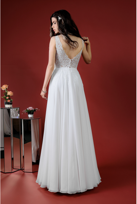 Hochzeitskleid für braut von Schantal, Kollektion Kiara, Modell 52014. Foto 7